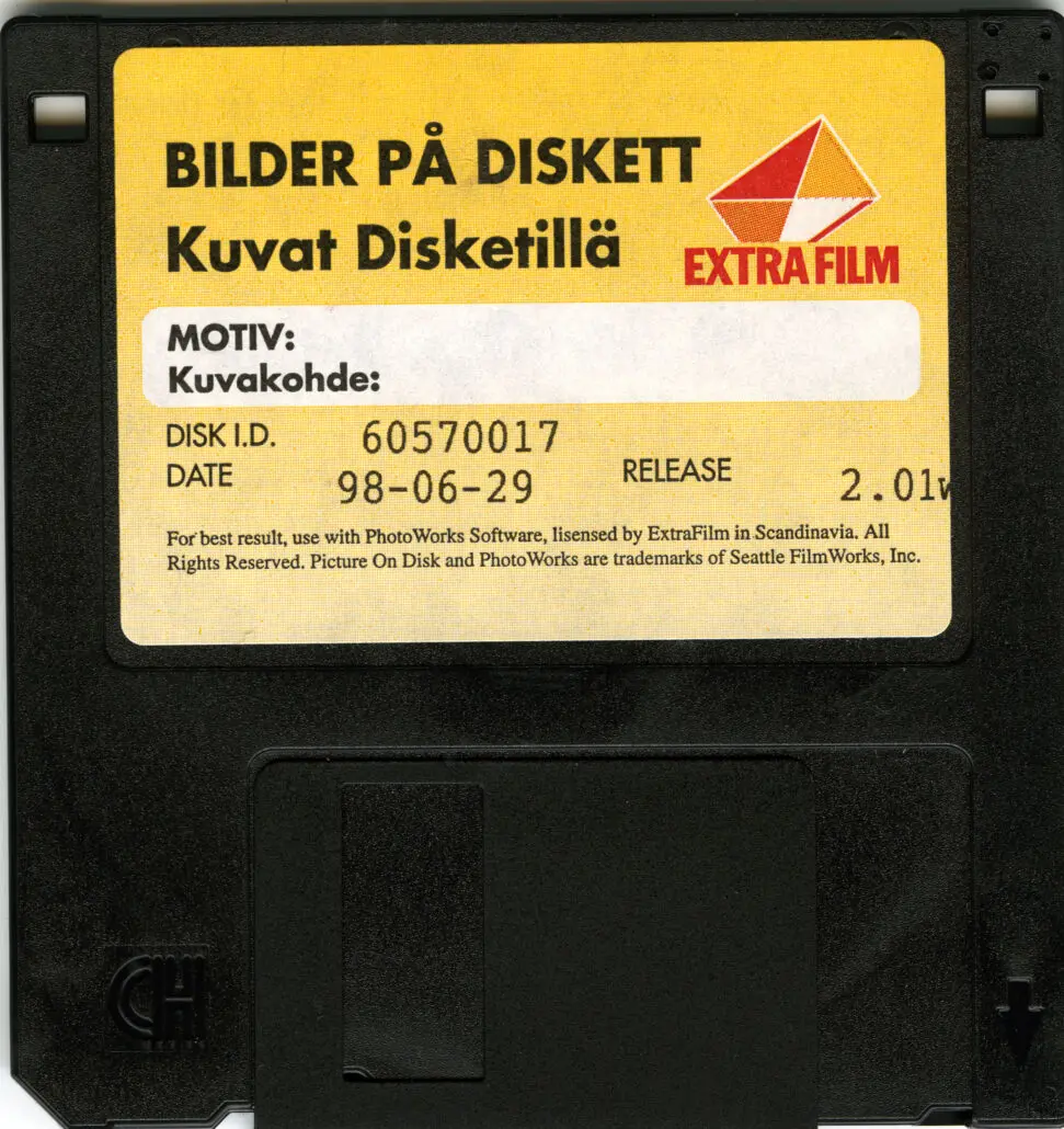 Extrafilm bilder på diskett - Ateljé Alma överför dem till digitalt format